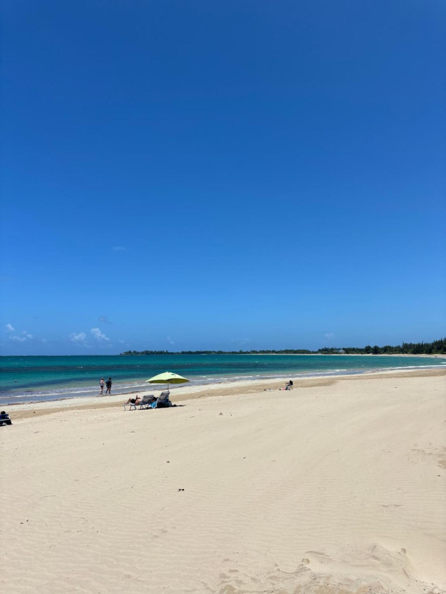 Isla Verde Modern Apartment With Pool San Juan Eksteriør billede
