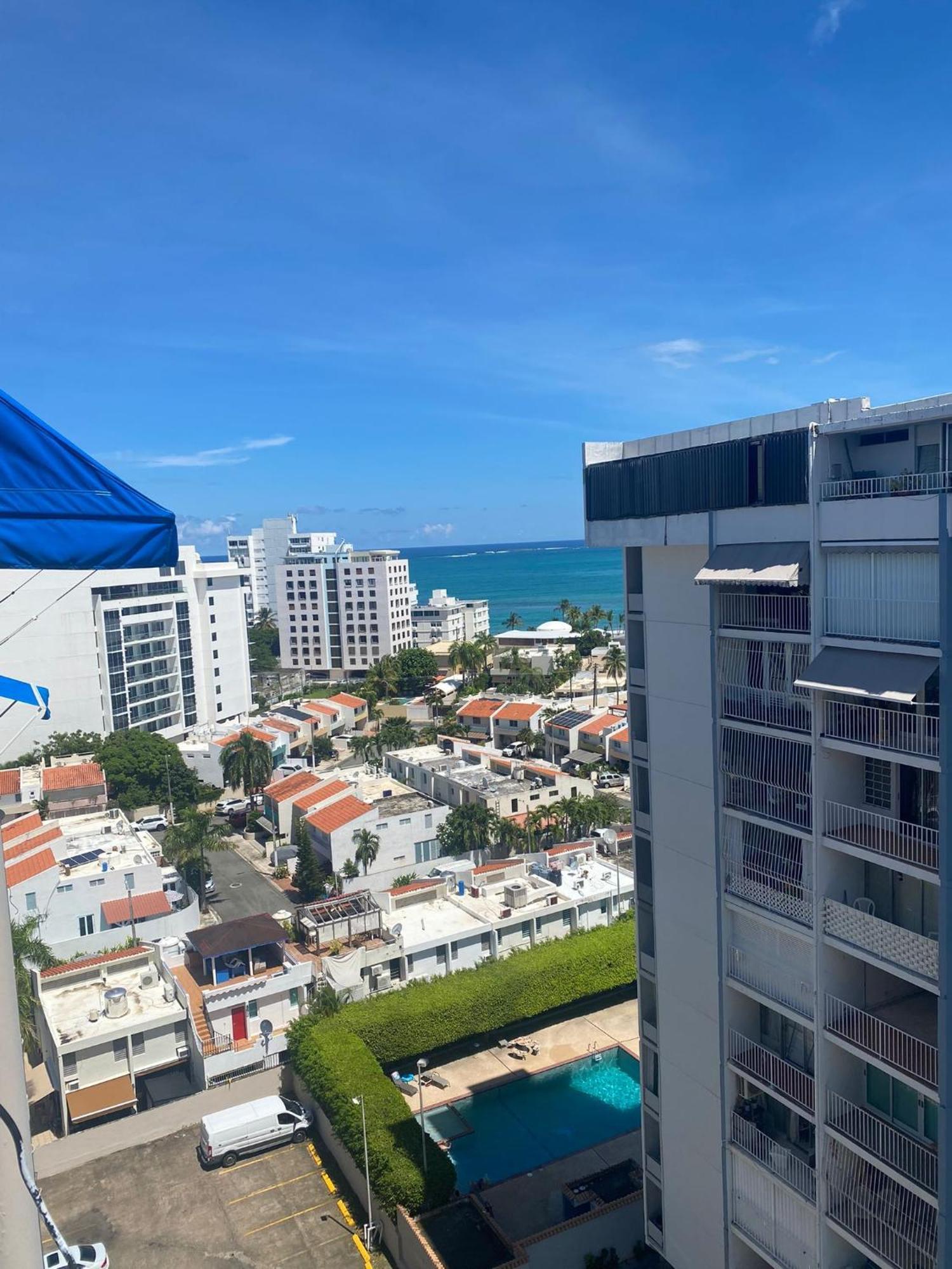 Isla Verde Modern Apartment With Pool San Juan Eksteriør billede