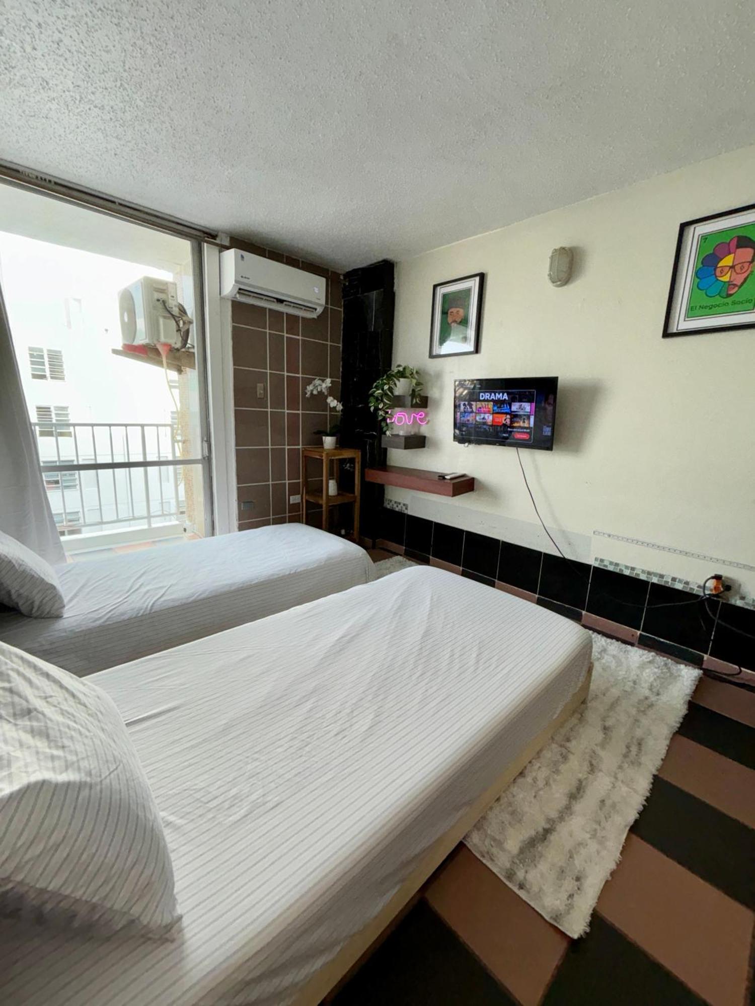 Isla Verde Modern Apartment With Pool San Juan Eksteriør billede
