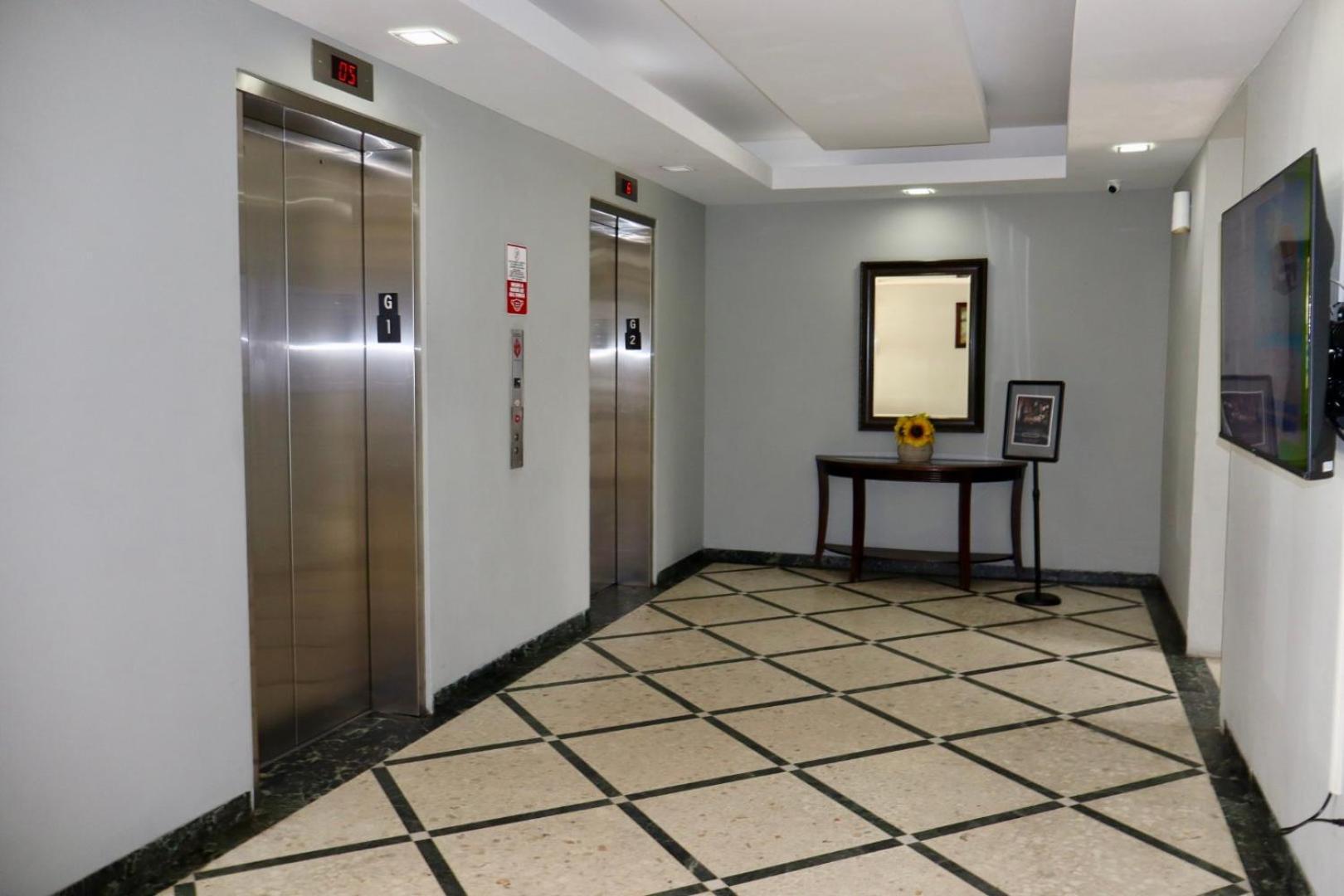 Isla Verde Modern Apartment With Pool San Juan Eksteriør billede